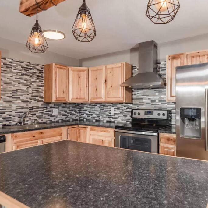 Spacious 3 Bd Close To Everything! You'll It! * Anchorage